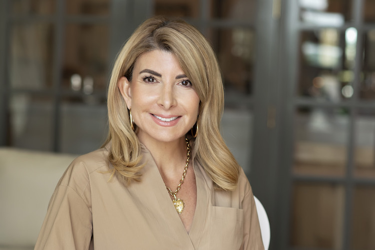 Amanda Reynal Headshot