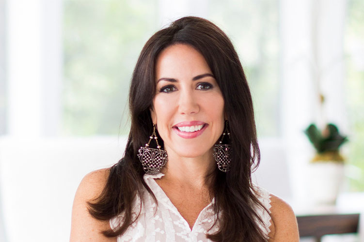 Julie Dodson Headshot