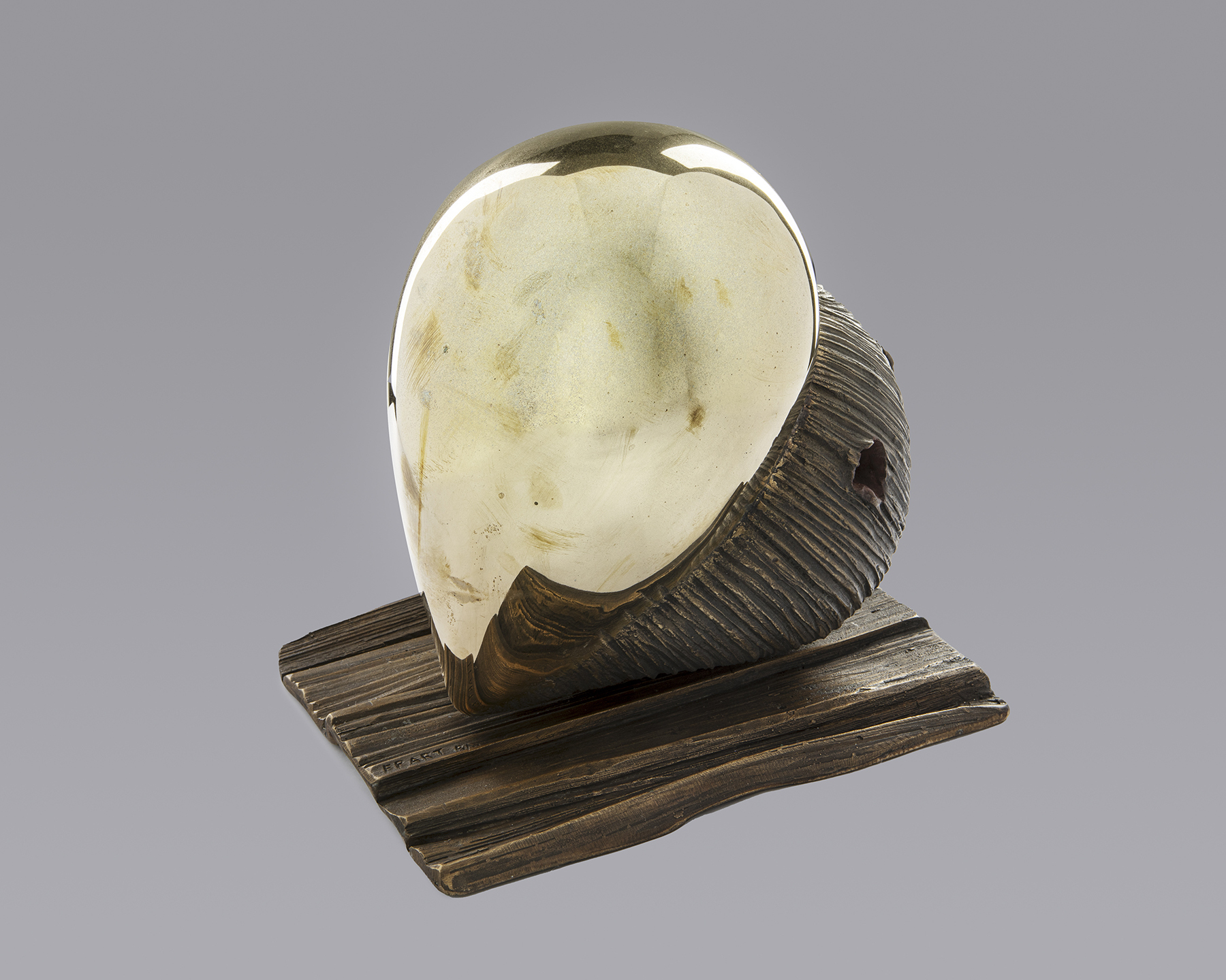 New-York-Design-Center-WNWN-Cosulich-Interior-&-Antiques-“Heart”-Contemporary-Italian-Gold-&-Textured-Bronze-Modernist-Sculpture-Gallery